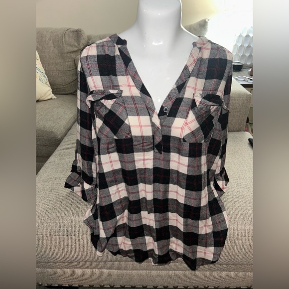 😍Torrid Plaid Button-Up Women's Top size 00 - Picture 1 of 4